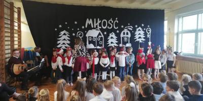 Apel w klasach młodszych rozczulił wszystkie serduszka