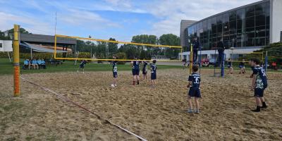 Dziewczęta i chłopcy Mistrzami Kalisza w Plażowej Piłce Siatkowej w ramach Igrzysk Dzieci.