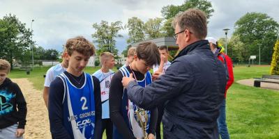 FINAŁ MIASTA KALISZA W PLAŻOWEJ PIŁCE SIATKOWEJ DZIEWCZĄT I CHŁOPCÓW W RAMACH IMS
