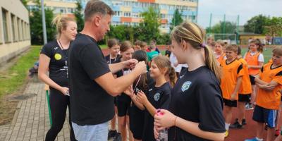 FINAŁ MIASTA KALISZA W TRÓJBOJU LEKKOATLETYCZNYM DZIEWCZĄT I CHŁOPCÓW W RAMACH ID