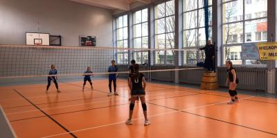FINAŁ REJONU W PIŁCE SIATKOWEJ DZIEWCZĄT W RAMACH IGRZYSK DZIECI