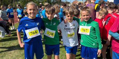 Finał wojewódzki w drużynowych biegach przełajowych.