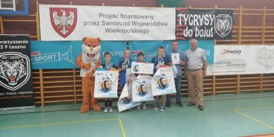 FINAŁ WOJEWÓDZKI W MINISIATKÓWCE CHŁOPCÓW "3" KINDER JOY OF MOVING