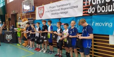 FINAŁ WOJEWÓDZKI W MINISIATKÓWCE CHŁOPCÓW "3" KINDER JOY OF MOVING