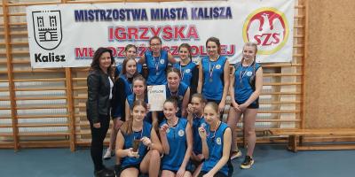 II Miejsce w Mistrzostwach Kalisza Igrzysk Młodzieży Szkolnej Dziewcząt w koszykówce