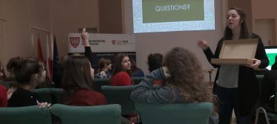 Lekcja języka angielskiego z Amerykanką