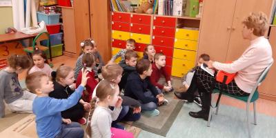 Lekcja zdrowego odżywiania w klasie 1b