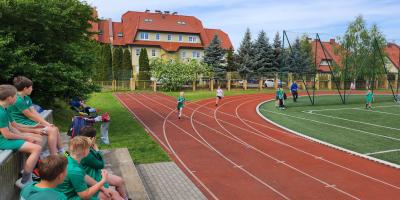 LIGA LA SZKÓŁ PODSTAWOWYCH KLASY IV W RAMACH ID