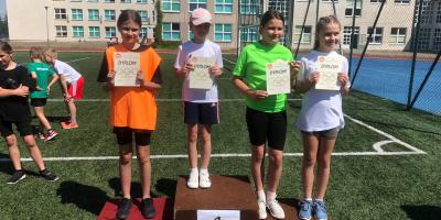 LIGA LA SZKÓŁ PODSTAWOWYCH KLASY IV W RAMACH ID