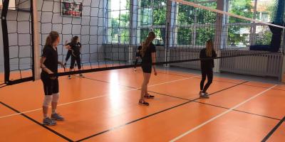 MISTRZOSTWA KALISZA W PIŁCE SIATKOWEJ DZIEWCZĄT
