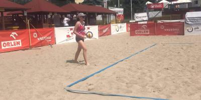 FINAŁ WOJEWÓDZKI W PLAŻOWEJ PIŁCE SIATKOWEJ DZIEWCZĄT