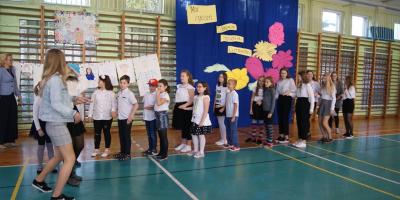 Roztańczony Dzień Nauczyciela w klasach 4 – 6