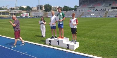 SZKOLNE ZAWODY LEKKOATLETYCZNE