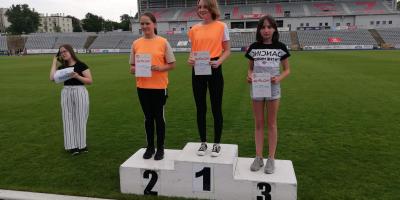 SZKOLNE ZAWODY LEKKOATLETYCZNE