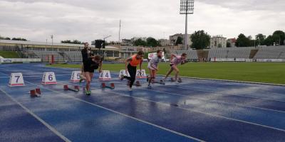 SZKOLNE ZAWODY LEKKOATLETYCZNE