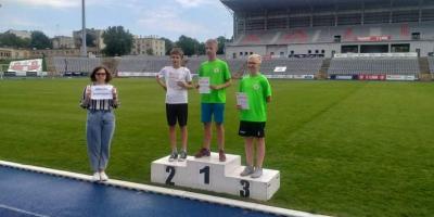 SZKOLNE ZAWODY LEKKOATLETYCZNE