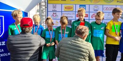 SZTAFETOWE BIEGI PRZEŁAJOWE